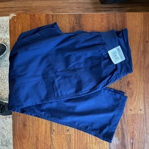 Uniform Advantage medium Navy scrub set